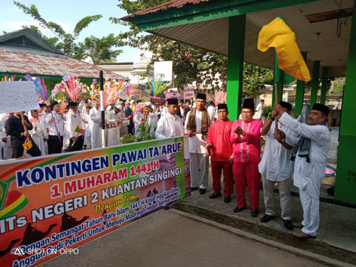 Sambut Tahun Baru Islam 1441 H, Siswa MTs Negeri 2 Kuansing Adakan Pawai Taaruf 